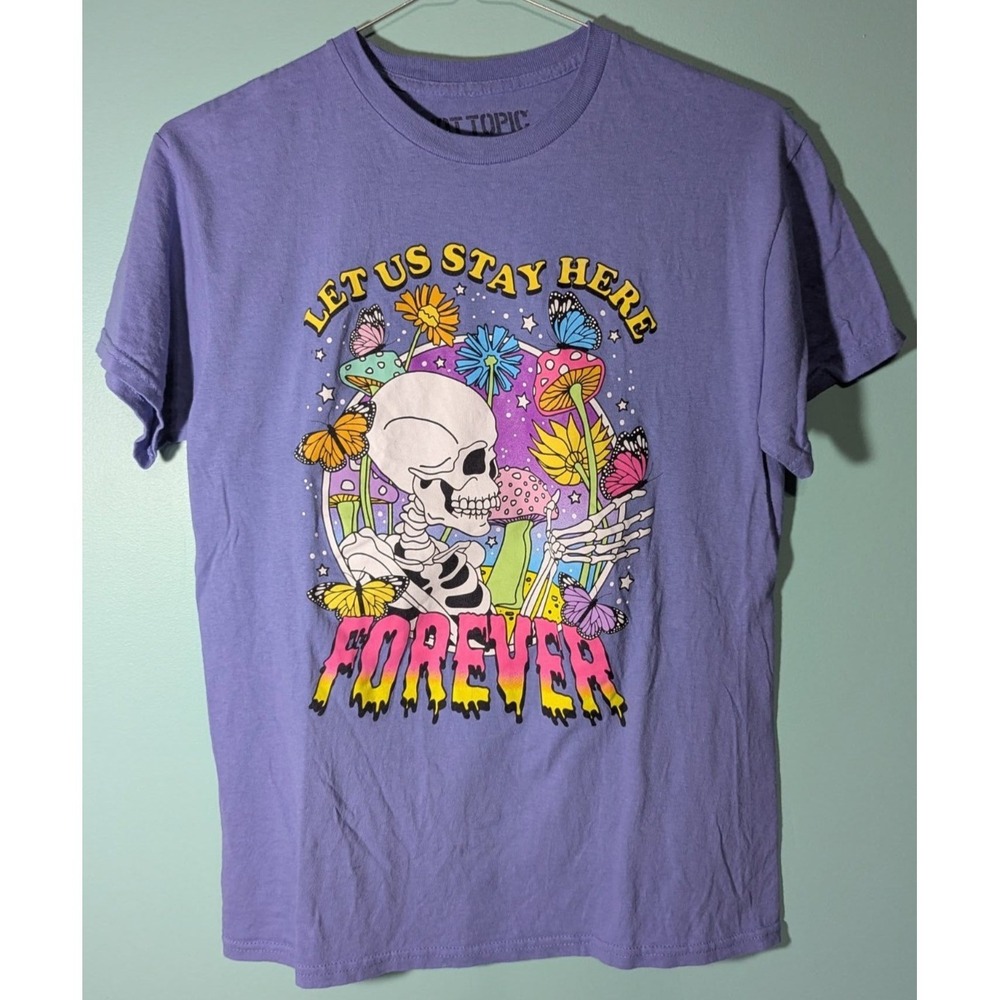 Hot Topic Let Us Stay Here Forever Purple T Shirt Size Medium‎ 100% Cotton